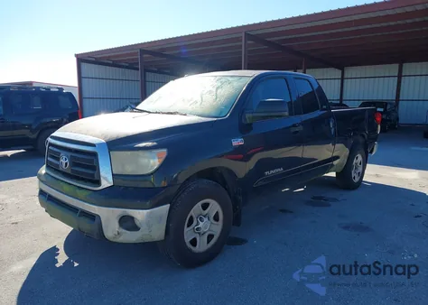 2013 Toyota Tundra Grade 5.7L V8 z USA, uszkodzony, nr VIN 5TFRY5F16DX146512